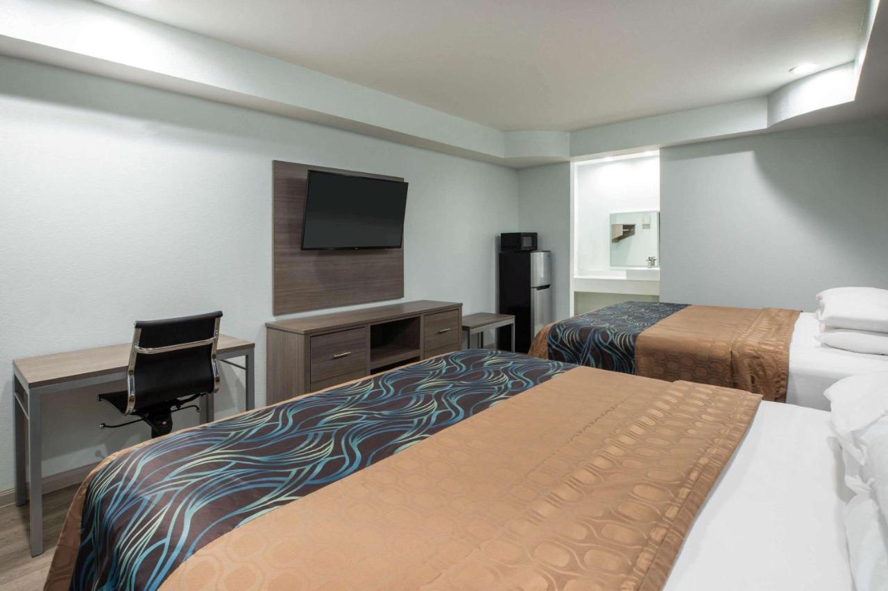 Super 8 By Wyndham Humble Houston Fallcreek Εξωτερικό φωτογραφία